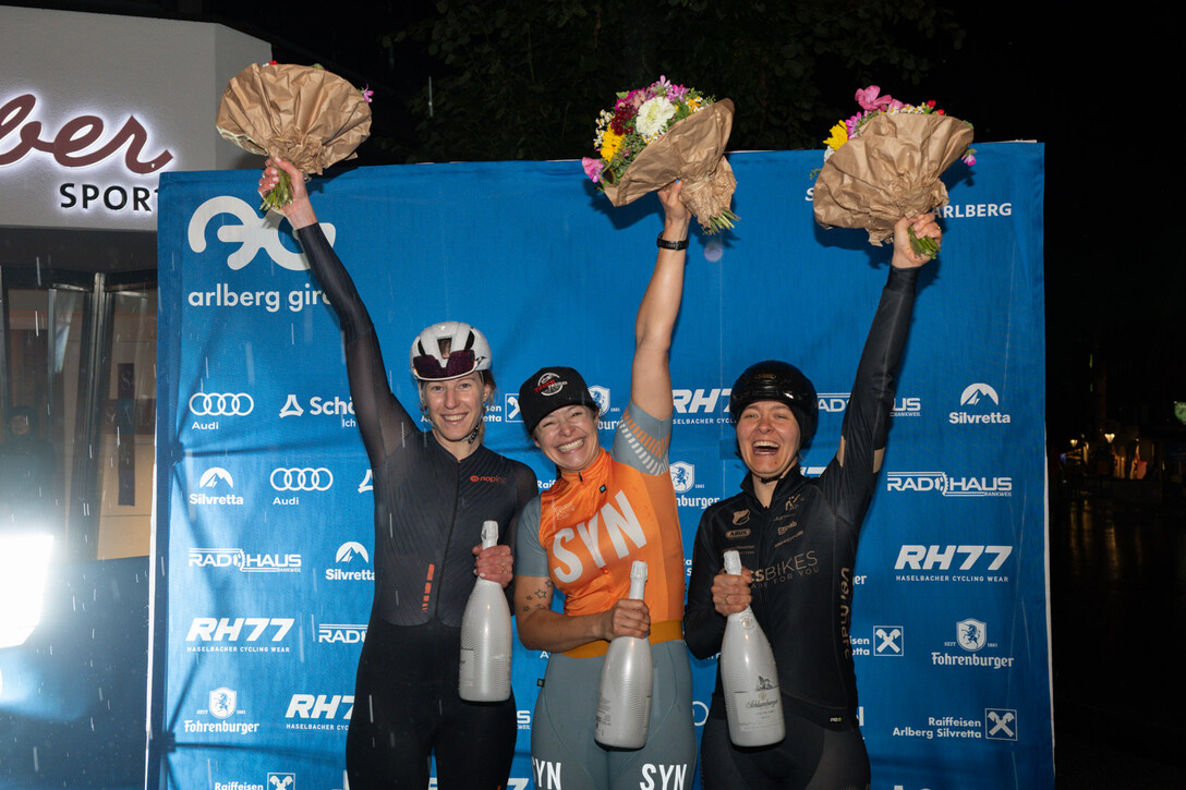 Siegerinnen des St. Anton Night Sprint 2025 / Winners of the St. Anton am Arlberg